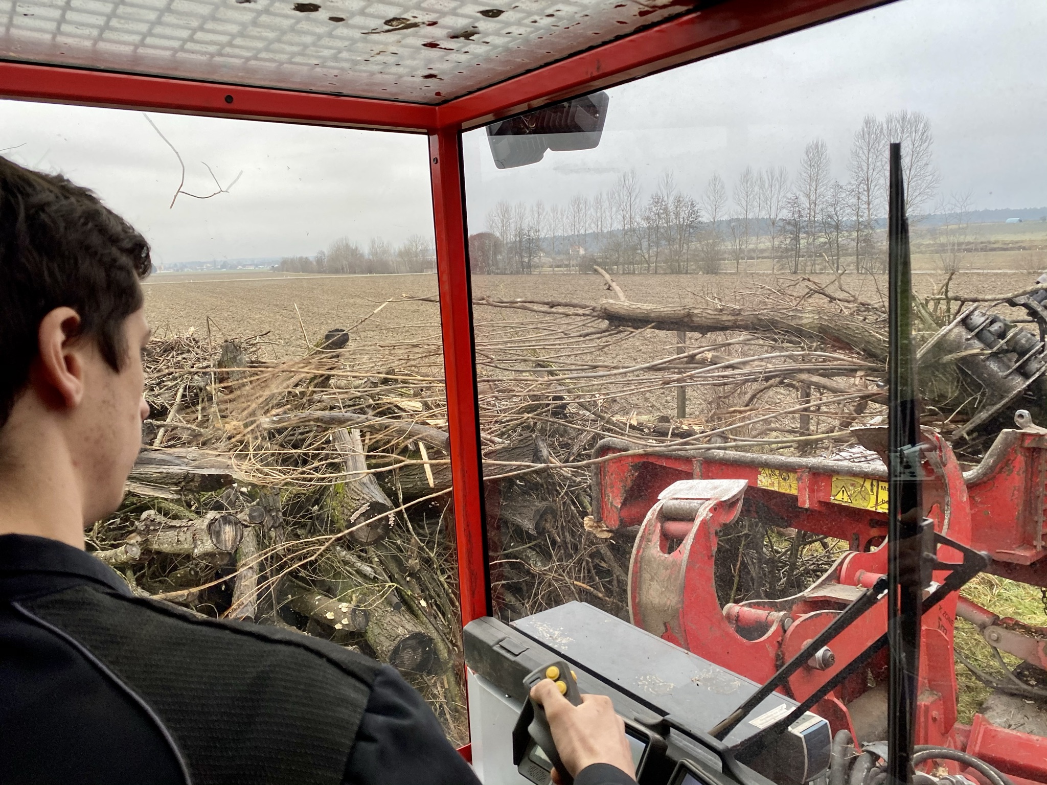 Hackguterzeugung mit Blick aus dem Führerhaus